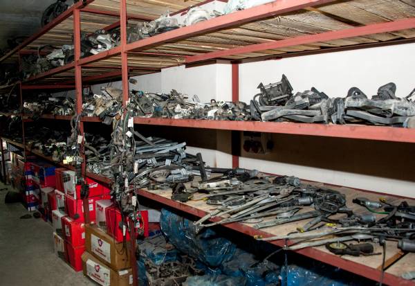 FORD CUSTOM 310 L 125 PS ÇIKMA PARÇA  4347 CAM KRİKOLARI